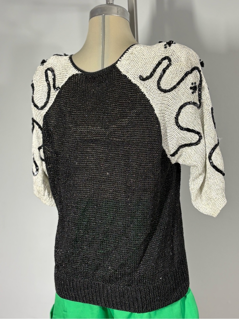 Black & White Short Sleeve Button-Front Knit Cardigan - Picture 9 of 12